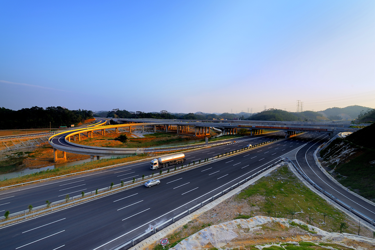 防城至东兴高速公路 - 公路工程 - 888集团电子游戏