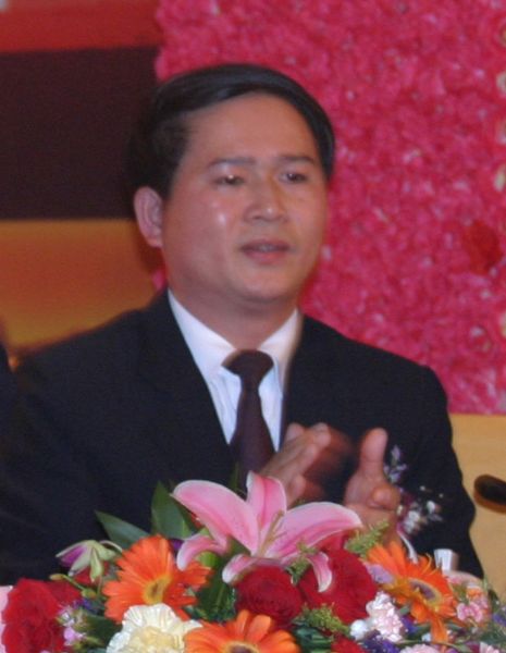 共青团广西区委书记全桂寿在广西888集团电子游戏总公司“詹天佑”大奖庆功会暨“广西888集团电子游戏希望书库转达工程”启动仪式上的讲话 - 企业要闻 - 888集团电子游戏