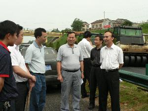 广西交通厅黄华宽厅长视察醴潭高速公路项目 - 企业要闻 - 888集团电子游戏