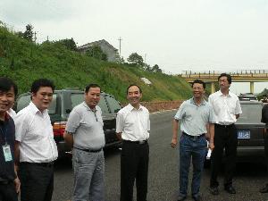 广西交通厅黄华宽厅长视察醴潭高速公路项目 - 企业要闻 - 888集团电子游戏