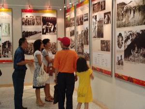 感受“胜利之师”，，，，，增强军民鱼水情 ——总公司机关干部旅行“建军80周年”大型图片展 - 企业要闻 - 888集团电子游戏