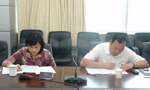 总公司党委学习中心组成员认真学习党的十七大报告 - 企业要闻 - 888集团电子游戏