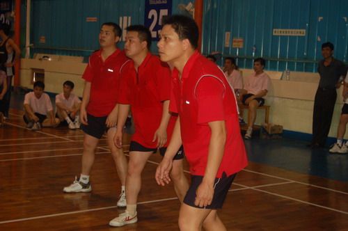 赛出效果，，，，，赛出气概--总公司男子气排球队包办集团公司五周年志庆角逐亚军、季军 - 企业要闻 - 888集团电子游戏