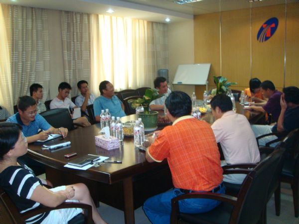 罗业凤总司理慰问醴潭公司全体员工 - 企业要闻 - 888集团电子游戏