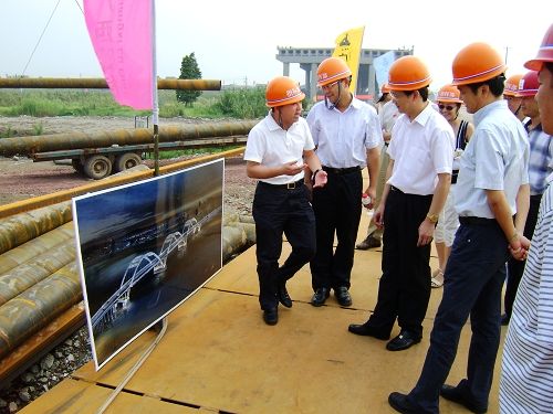 浙江省绍兴市副市长徐明光视察曹娥江袍江大桥 - 企业要闻 - 888集团电子游戏