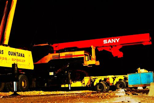 厄瓜多尔巴巴奥约河大桥第一批装备物资抵厄 - 企业要闻 - 888集团电子游戏