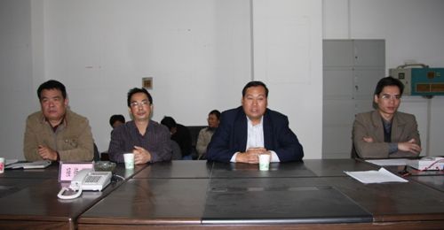 总公司总司理、党委书记罗业凤莅临一分公司视察拆迁、维稳事情 并作主要指示 - 企业要闻 - 888集团电子游戏