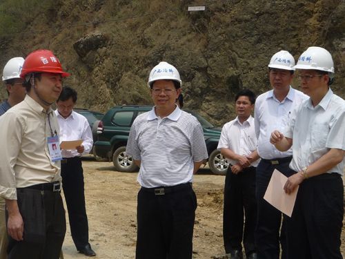 百色市市委书记刘正东莅临隆百5标检查指导事情 - 企业要闻 - 888集团电子游戏