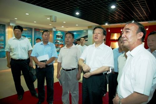 自治区党委常委、纪委书记石生龙旅行我公司声誉室 - 企业要闻 - 888集团电子游戏