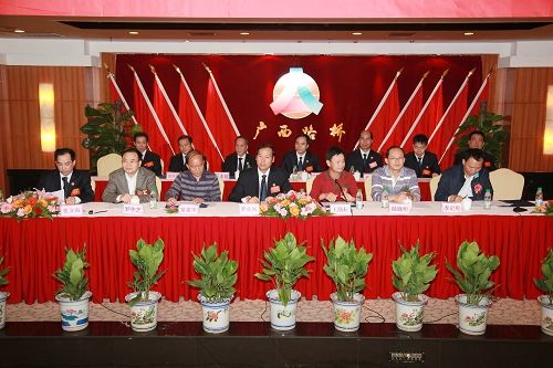 凝心聚力，，克难攻坚，，挖潜增效，，科学生长——广西888集团电子游戏总公司八届一次职代会盛大召开 - 企业要闻 - 888集团电子游戏