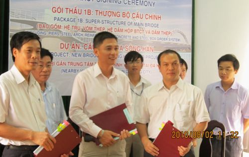 越南龙桥主桥上构施工条约签约仪式 - 企业要闻 - 888集团电子游戏