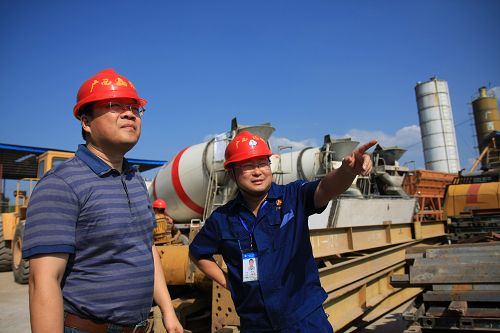 四川省交通运输厅副巡视员黄兴棣一行莅临LJ2标考察 - 企业要闻 - 888集团电子游戏