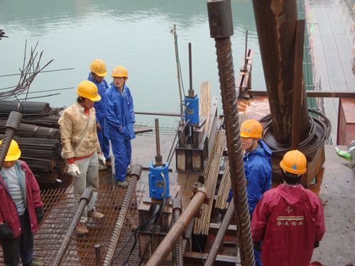 东合大桥挂篮预压乐成 - 企业要闻 - 888集团电子游戏