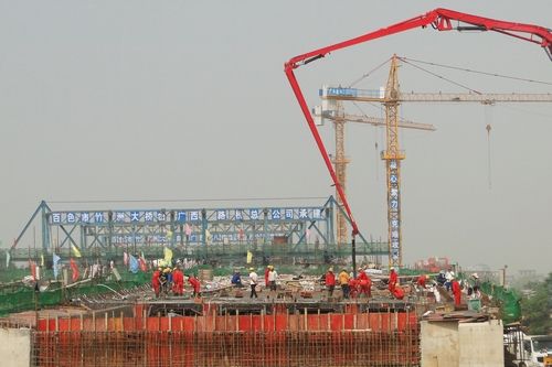 百色市竹洲大桥顺遂完成东岸引桥左幅第三跨浇注施工 - 企业要闻 - 888集团电子游戏