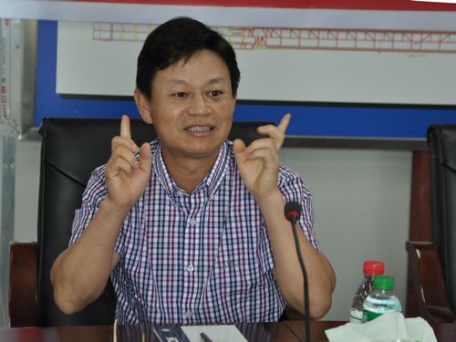 郑皆连院士一行莅临泸渝2标波司登大桥指导事情 - 企业要闻 - 888集团电子游戏