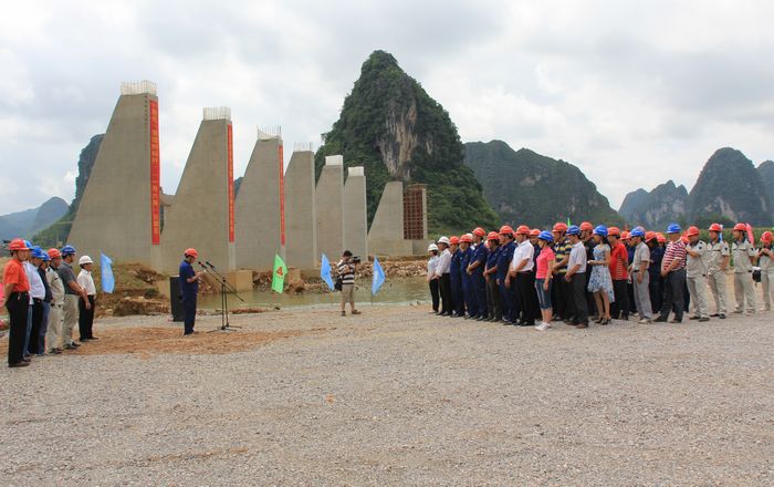 靖那高速公路指挥部在靖那1标开展“创先争优铸精品”启动仪式 - 企业要闻 - 888集团电子游戏