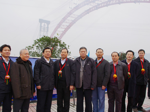 “天下第一跨”波司登大桥主拱顺遂合龙 - 企业要闻 - 888集团电子游戏