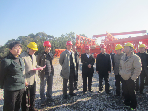 自治区交通运输厅李小林副厅长深入防东1标开展节前慰问事情 - 企业要闻 - 888集团电子游戏