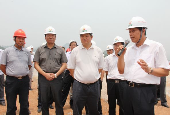 自治区副主席杨贺喜莅临靖那高速公路视察指导事情 - 企业要闻 - 888集团电子游戏