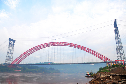 “天下第一跨”波司登大桥桥面格子梁胜利合龙 - 企业要闻 - 888集团电子游戏