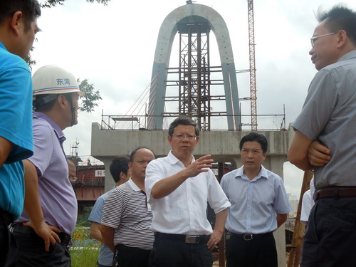 防城港市委书记刘正东莅临针鱼岭大桥指导事情 - 企业要闻 - 888集团电子游戏