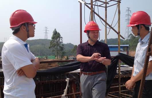 公司向导国庆时代到北部湾片区项目调研 亲热体贴慰问项目一线员工 - 企业要闻 - 888集团电子游戏