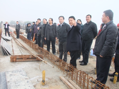 百色市市委书记彭晓春到龙旺大桥调研 - 企业要闻 - 888集团电子游戏