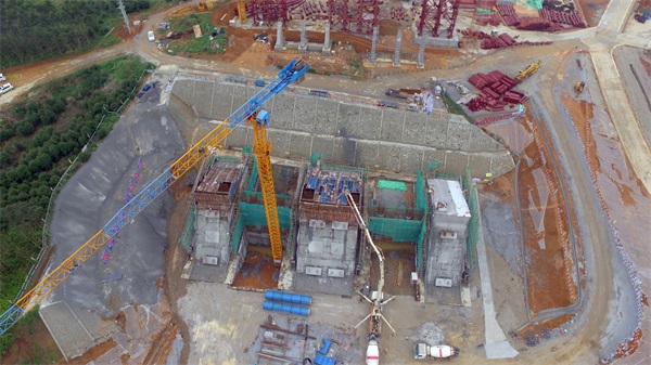 柳南改扩建№7标马滩红水河特大桥拱座乐成封顶  - 工程动态 - 888集团电子游戏